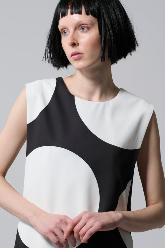 φ12inch dot 3D Side Tuck Straight Dress