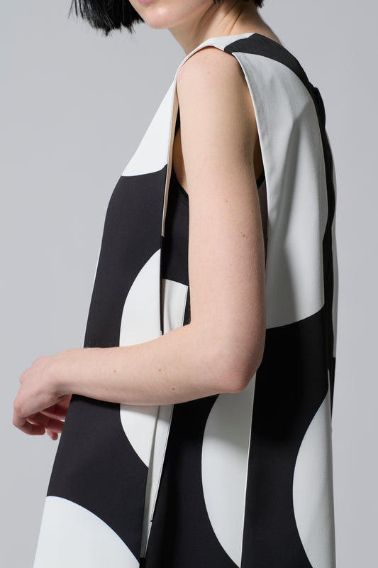 φ12inch dot 3D Side Tuck Straight Dress