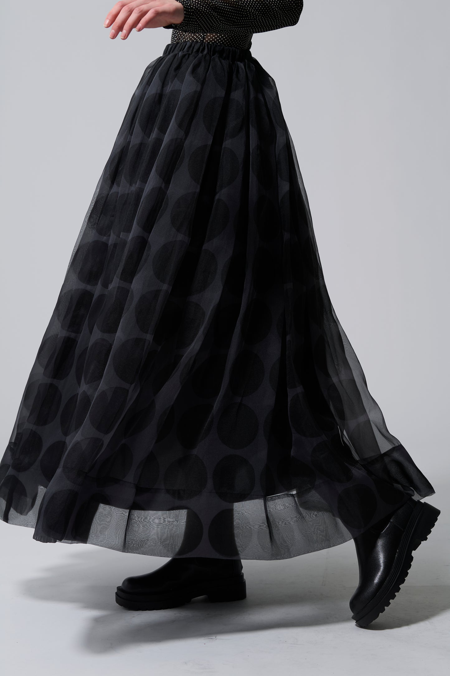 φ3.5inch dot Sheer Voluminous Gathered Skirt