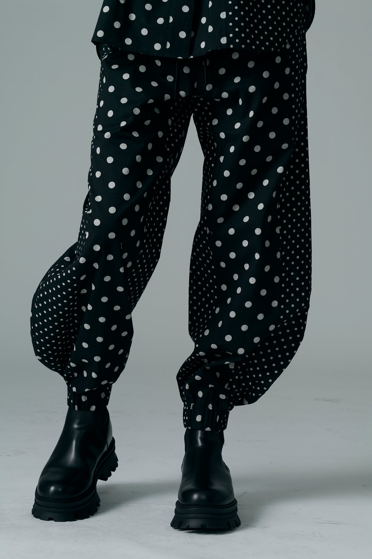 Cotton Dot Print Design Panel Pants BLACK
