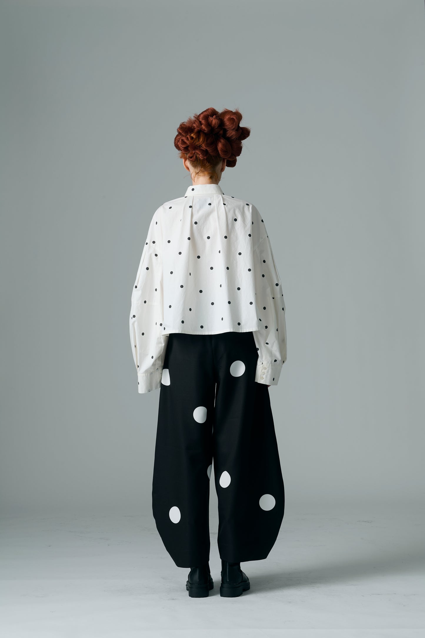 φ2.5inch dot Cucumber-like Silhouette Pants BLACK