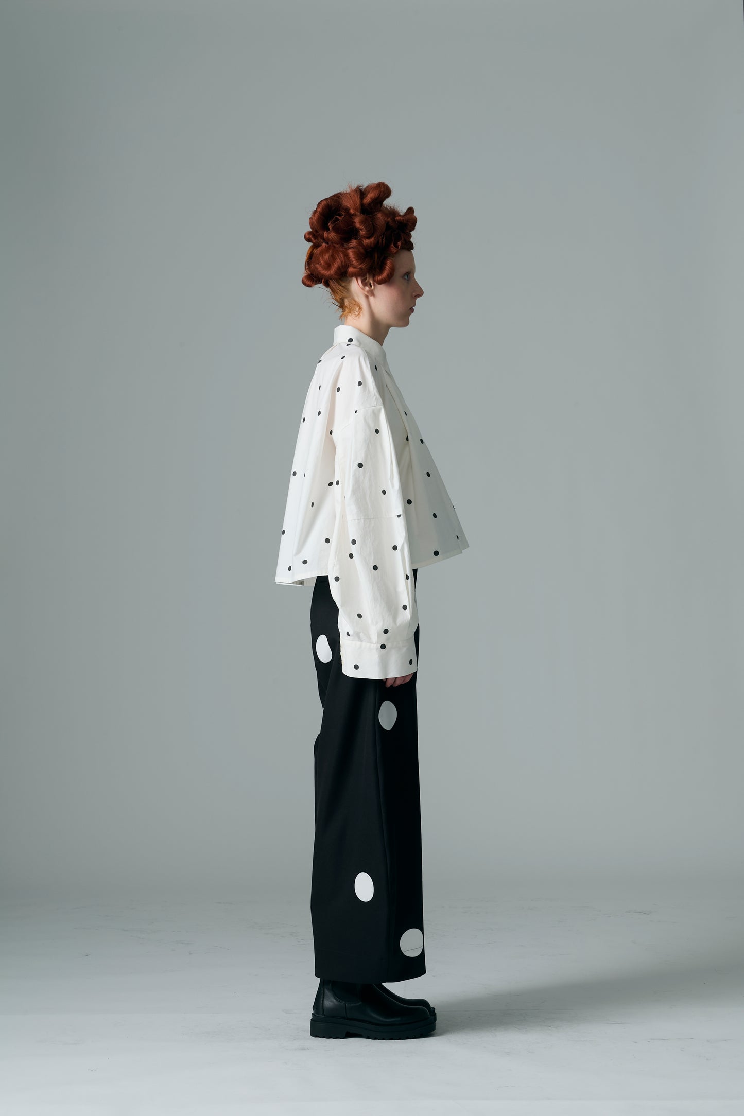 φ2.5inch dot Cucumber-like Silhouette Pants BLACK