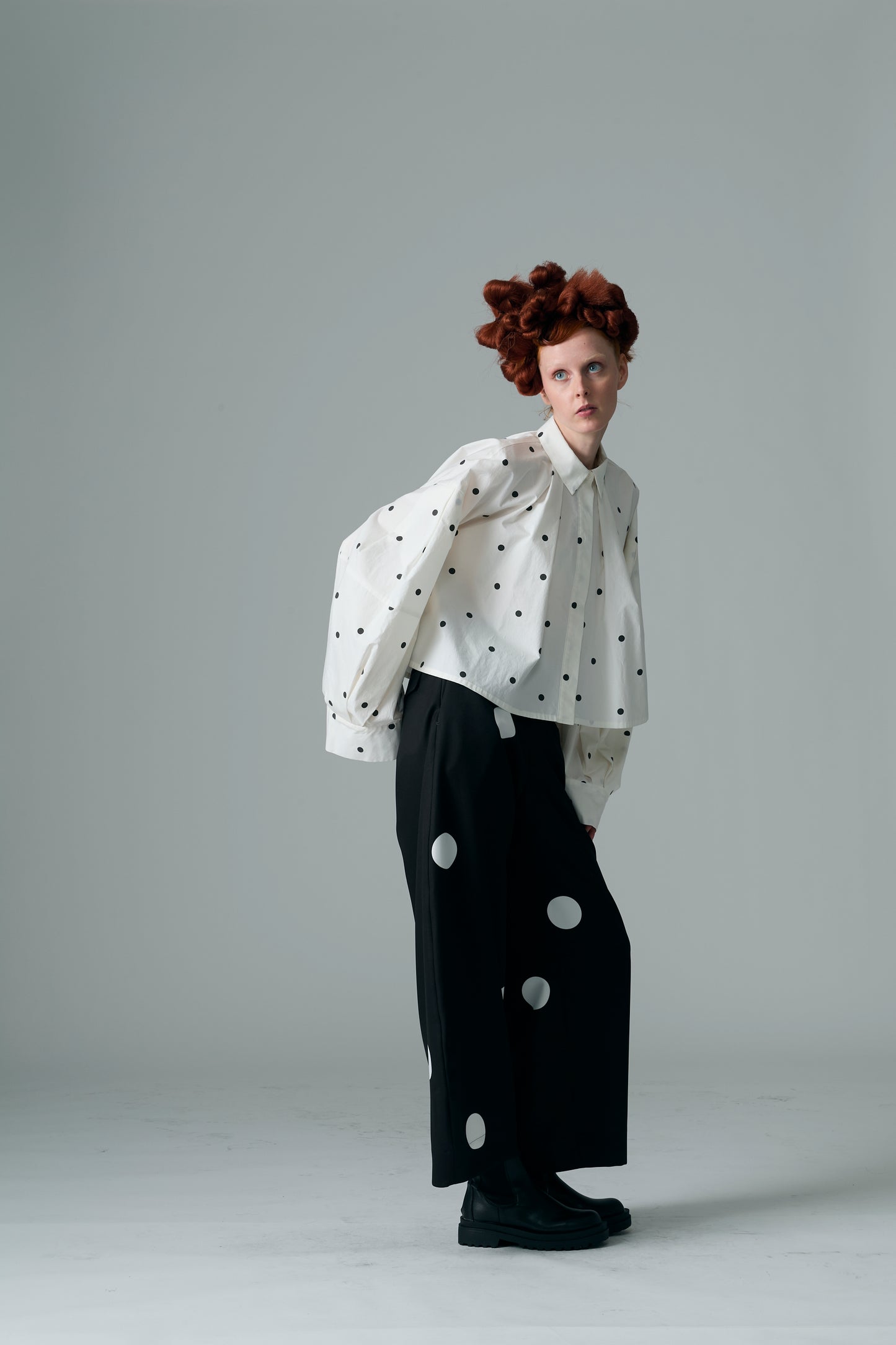 φ2.5inch dot Cucumber-like Silhouette Pants BLACK