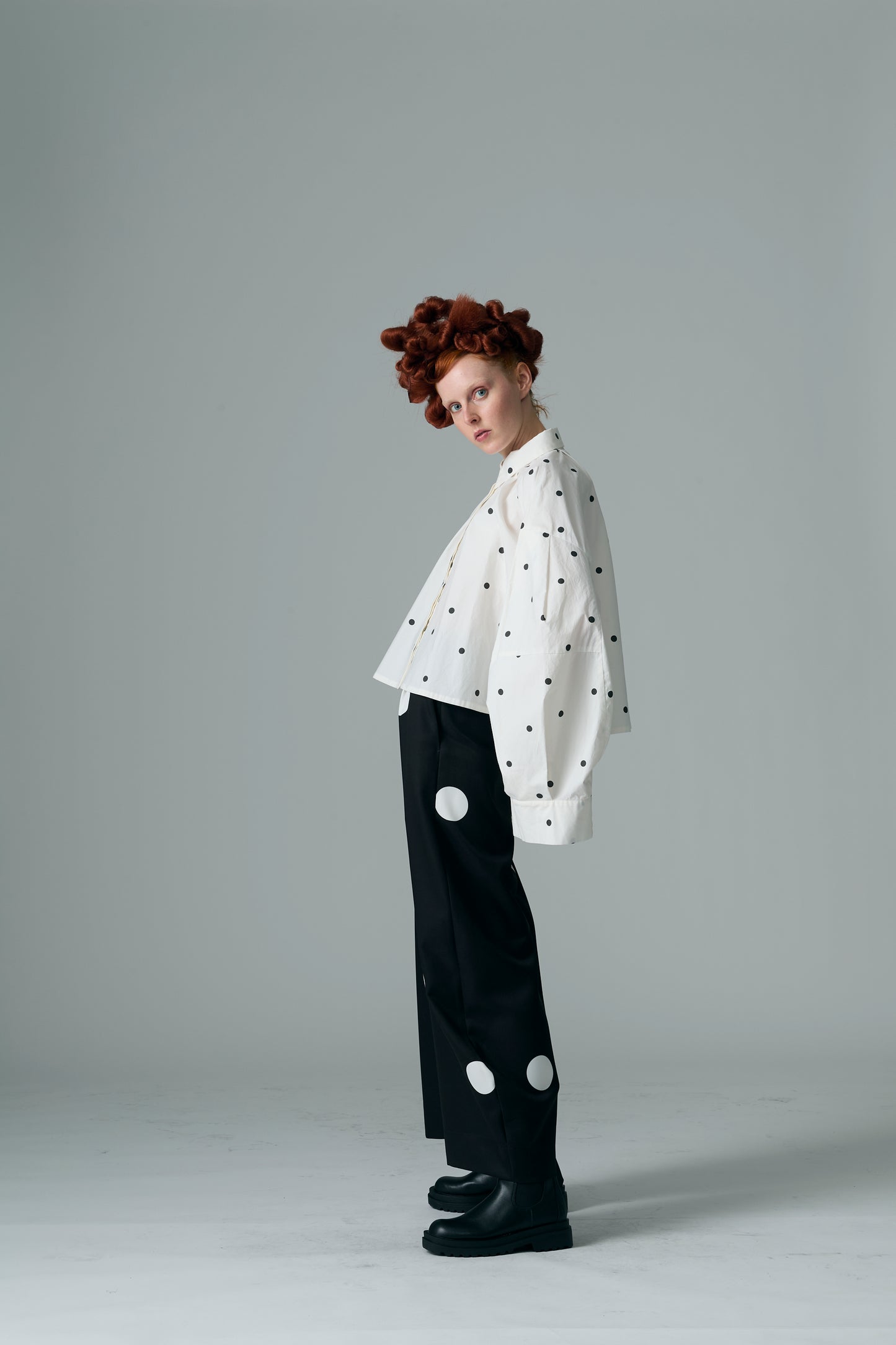 φ0.5inch dot Wide Sleeve Voluminous Blouse