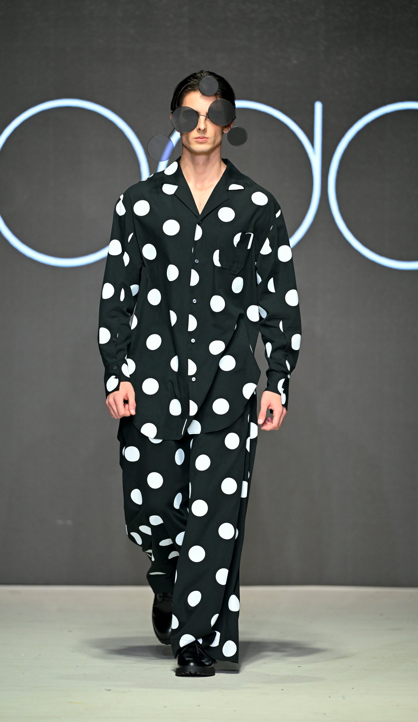 φ2inch dot Print Double Cuff Rough Shirt BLACK