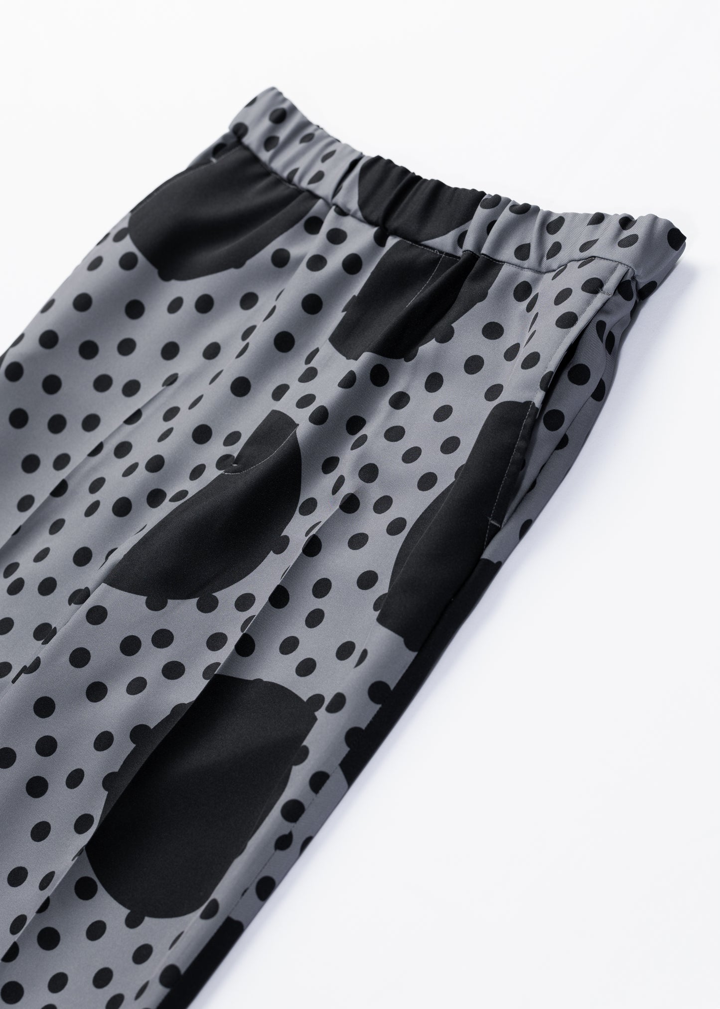 φ6inch,φ0.5inch dot Pants
