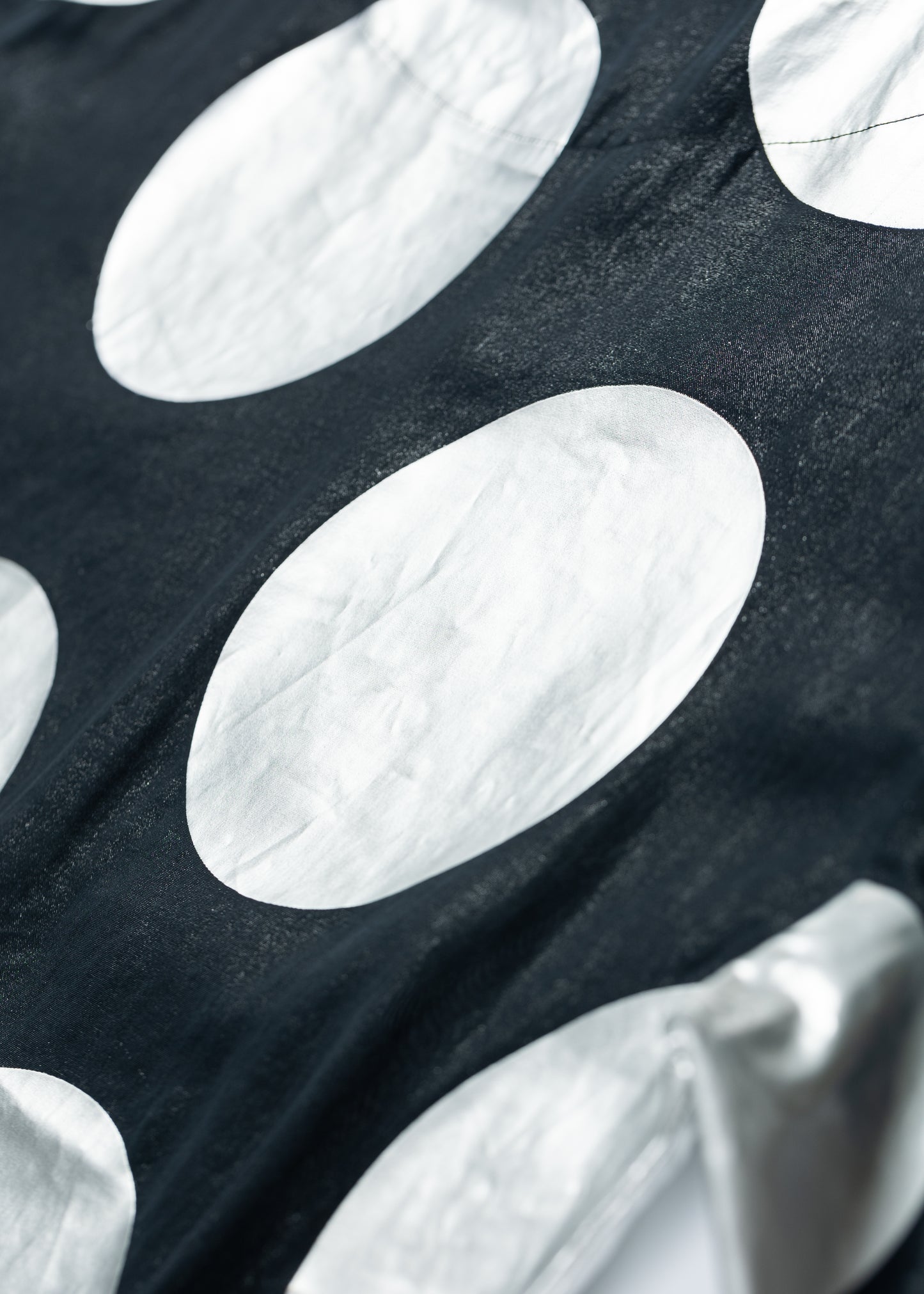 φ6inch dot Foil Print Tee BLACK