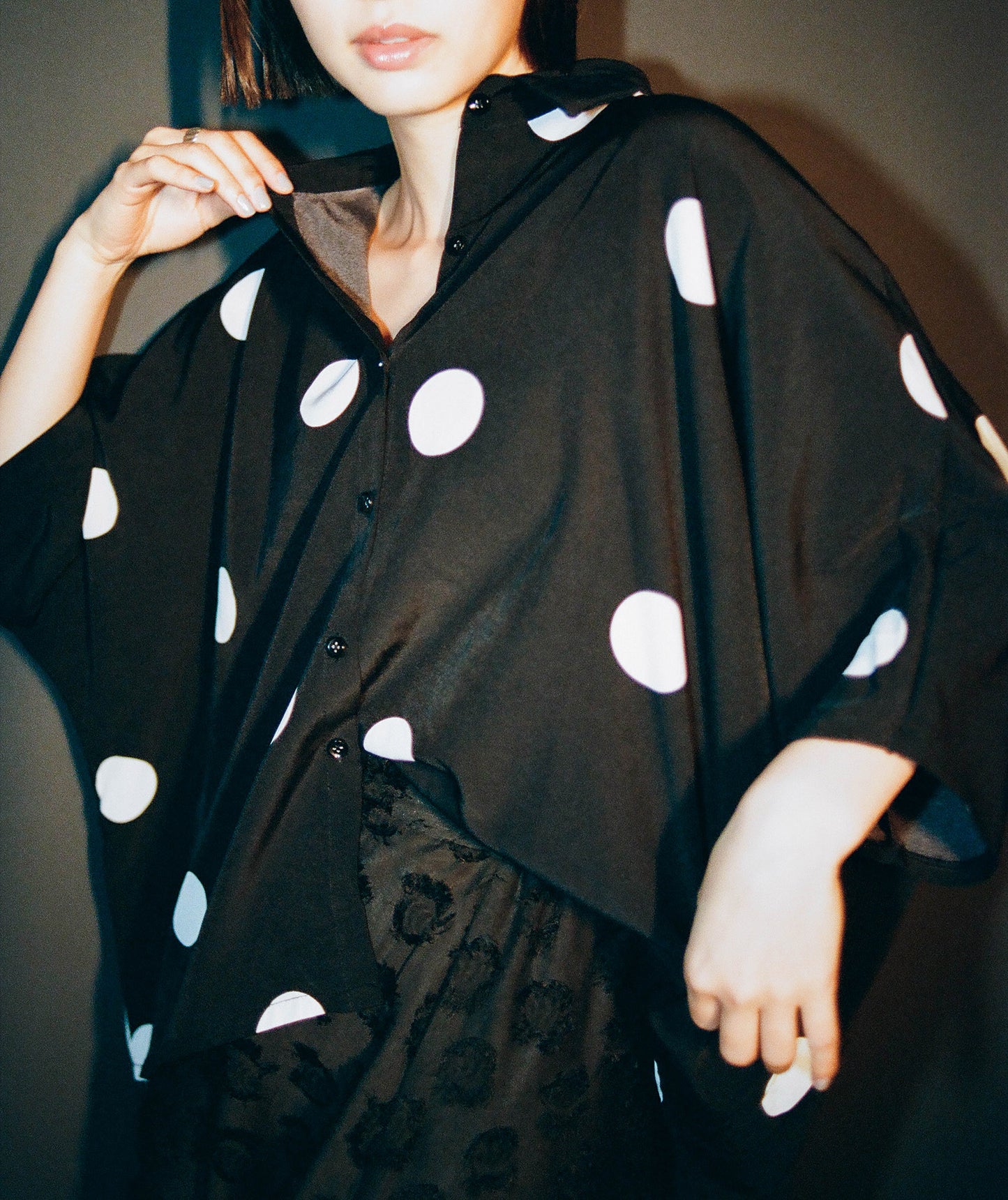 Half dolman sleeves shirt