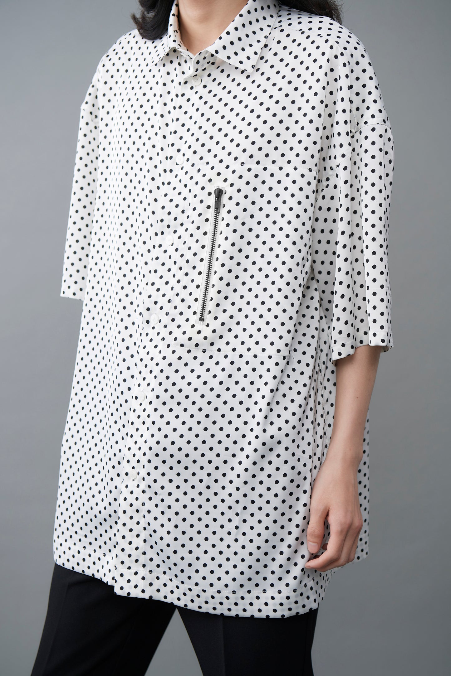 φ0.2 inch dot Zip Poket Half Sleeve Shirt