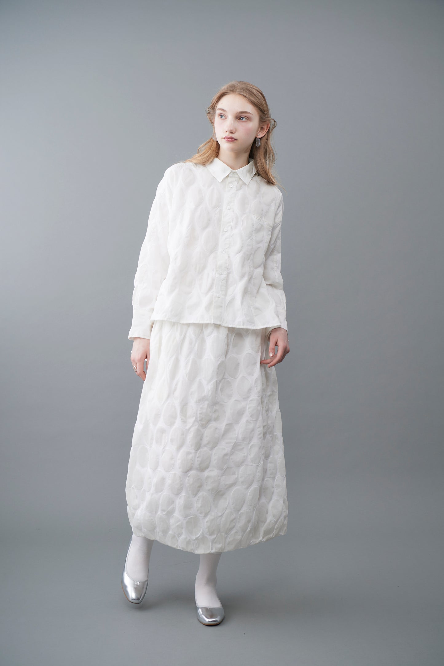 Ripple Finish dot Skirt -White