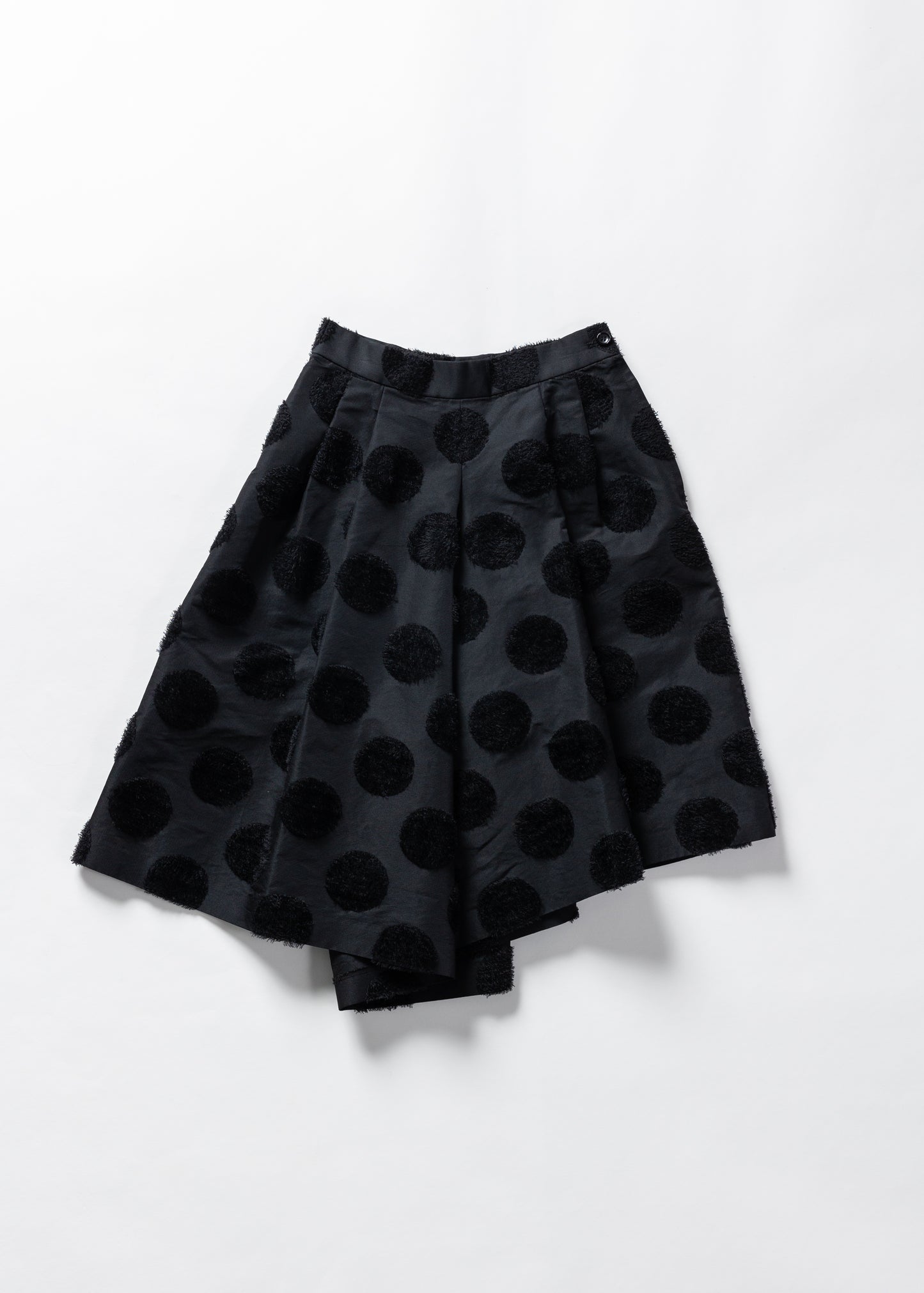 Dots half pants