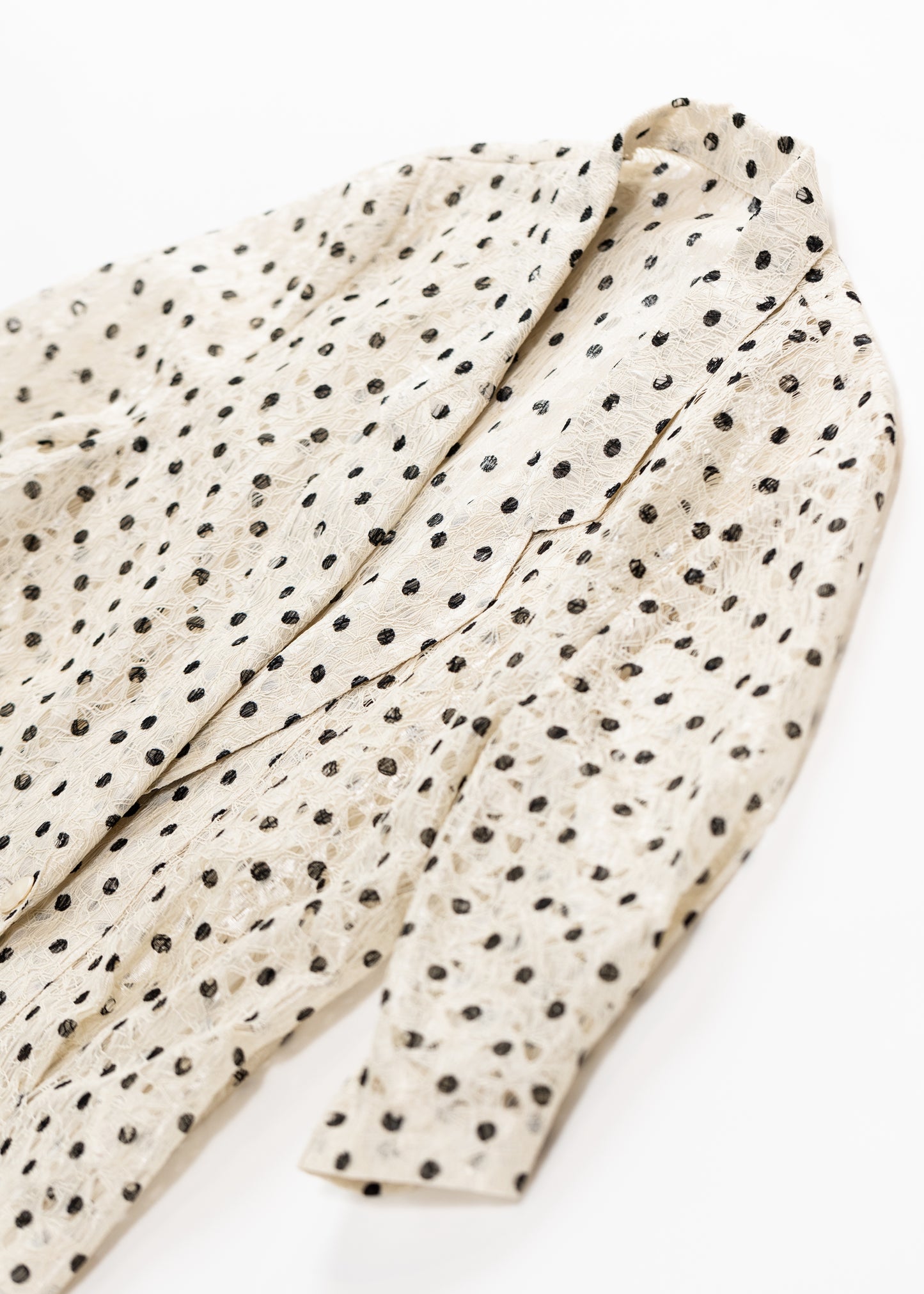 Cropped sleeves blazer with printed dots on lace