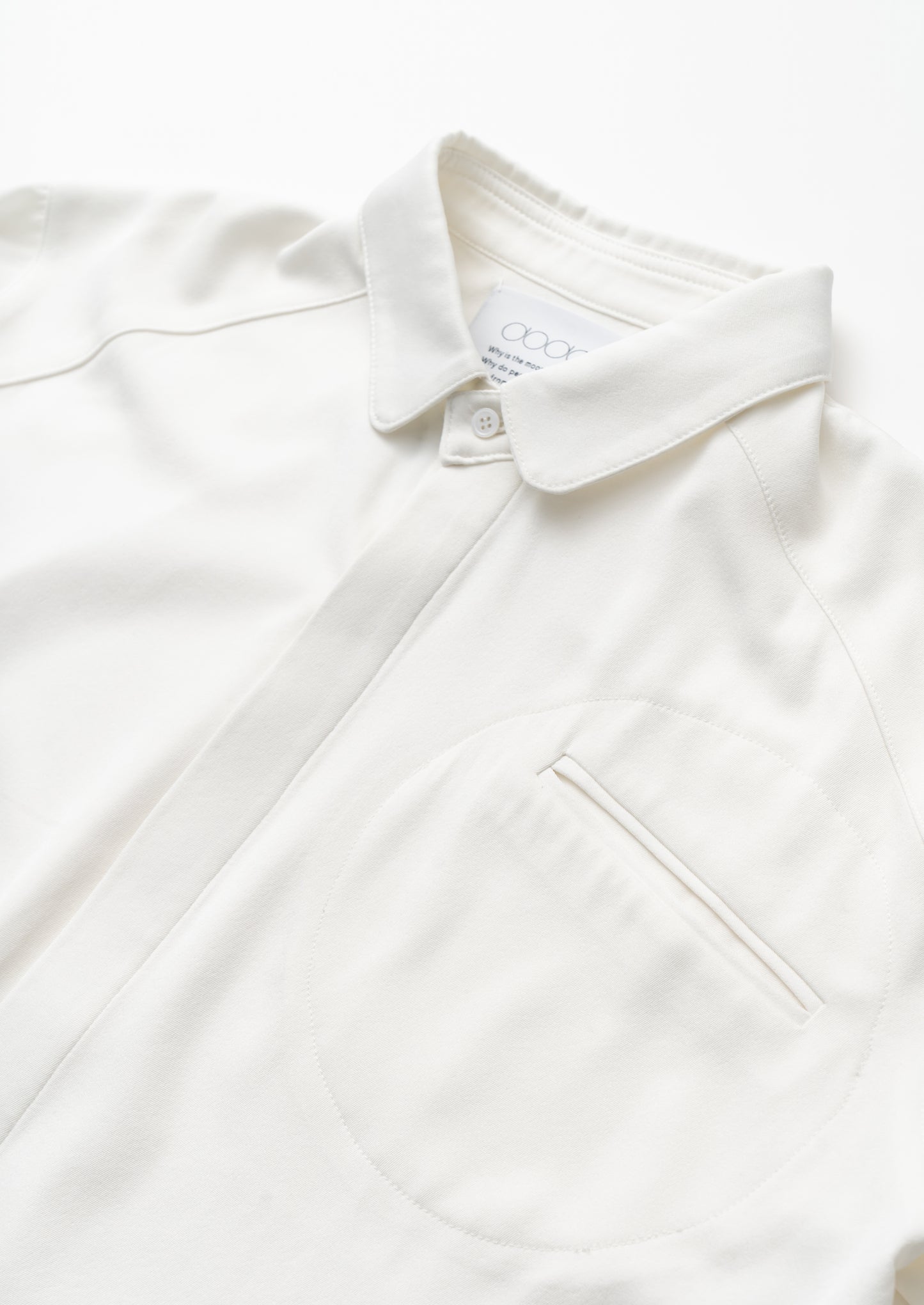 Round pockets Shirt / WHT