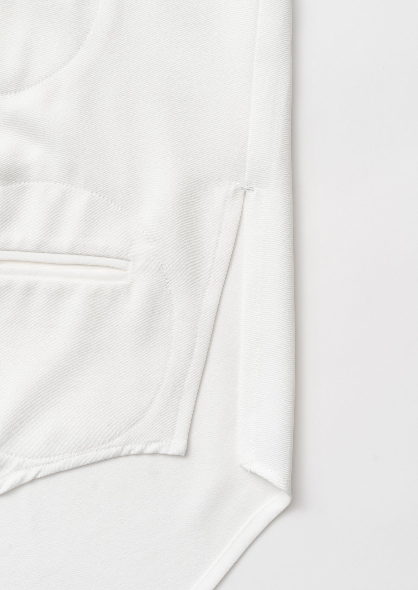 Round pockets Shirt / WHT