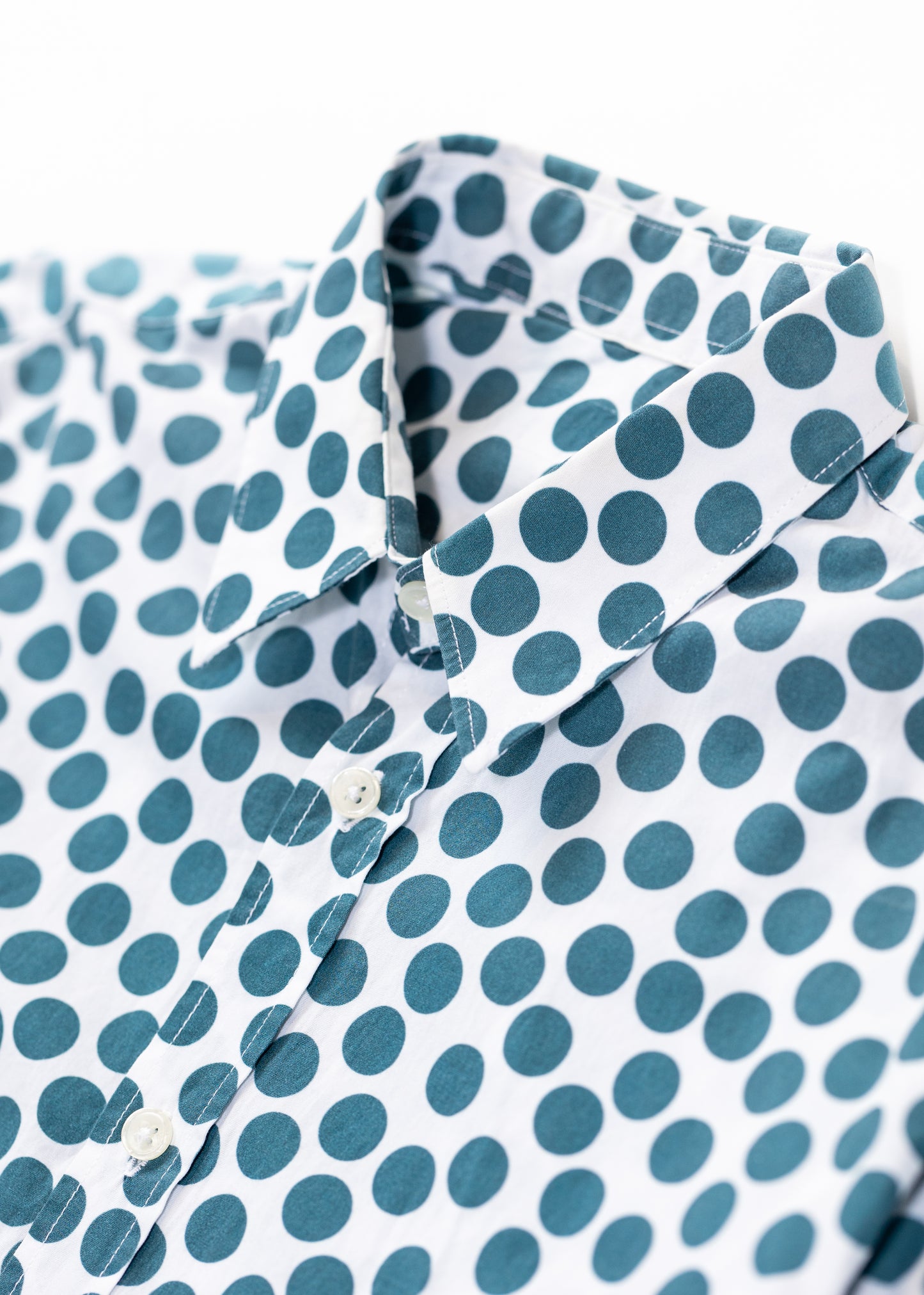 Polka dots long sleeves shirt