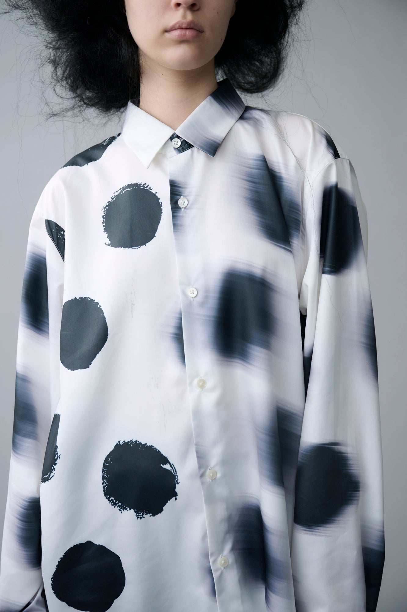 Unclear dot long shirt