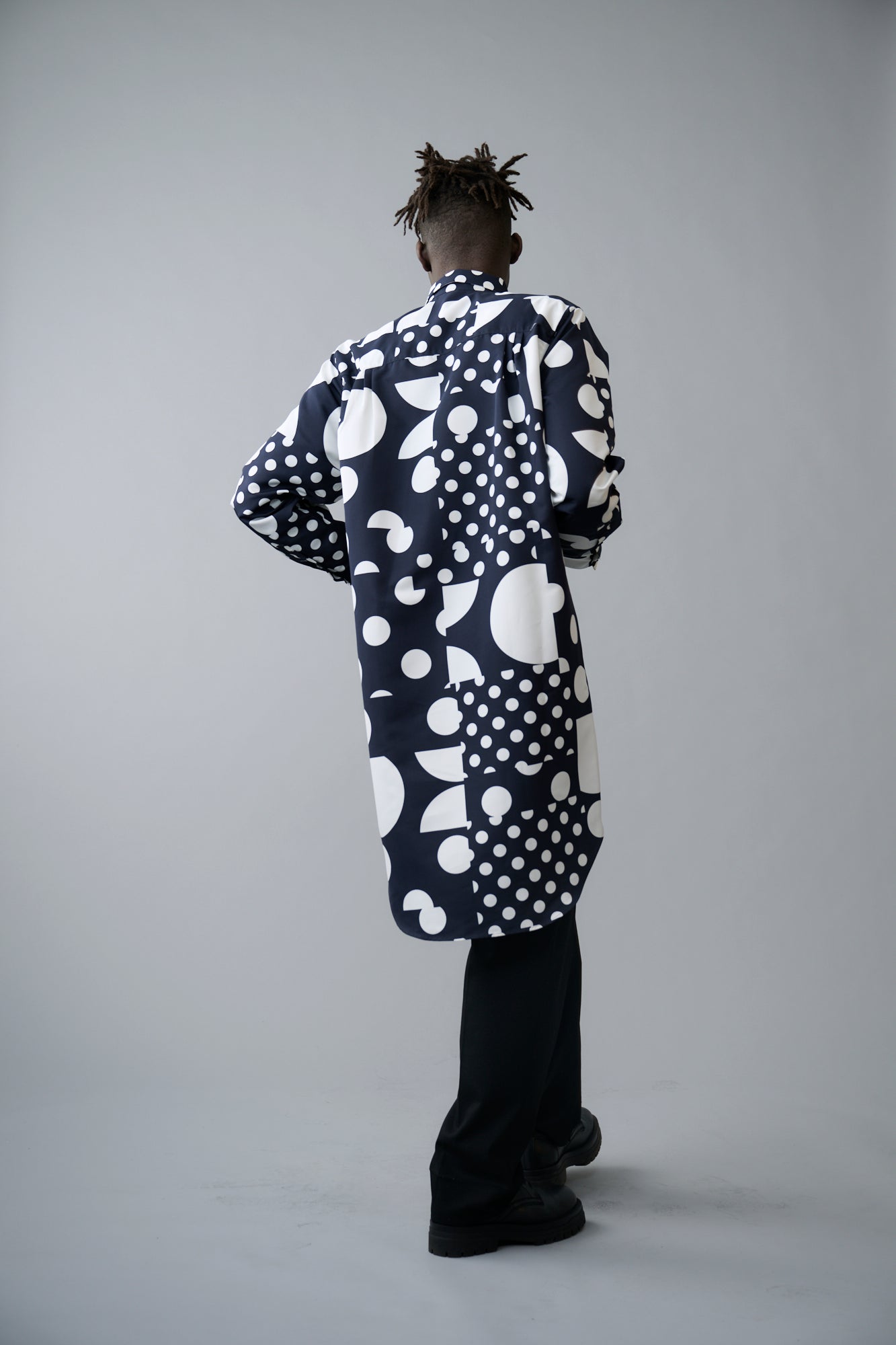 Geometric dot long shirt