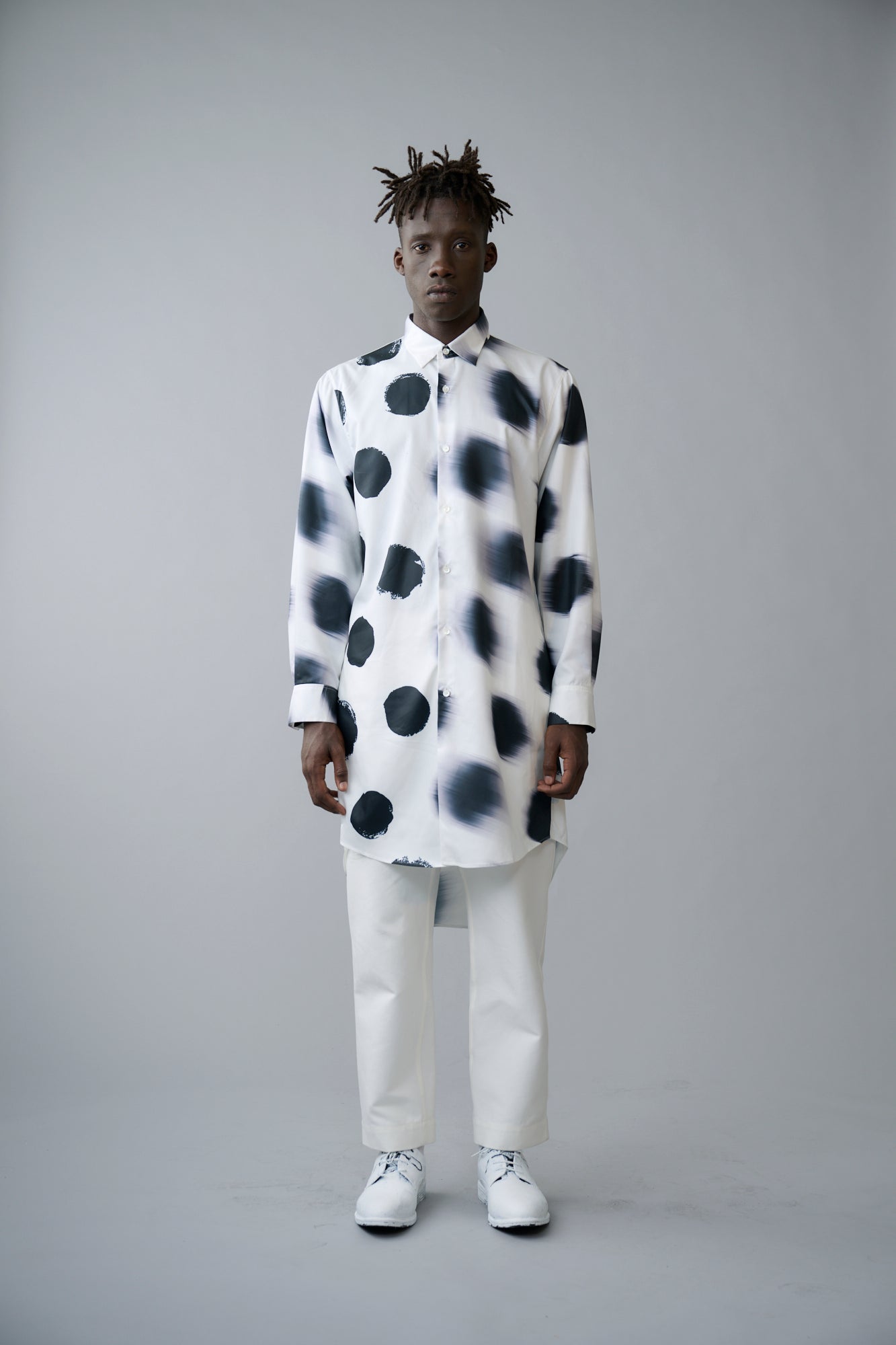 Unclear dot long shirt