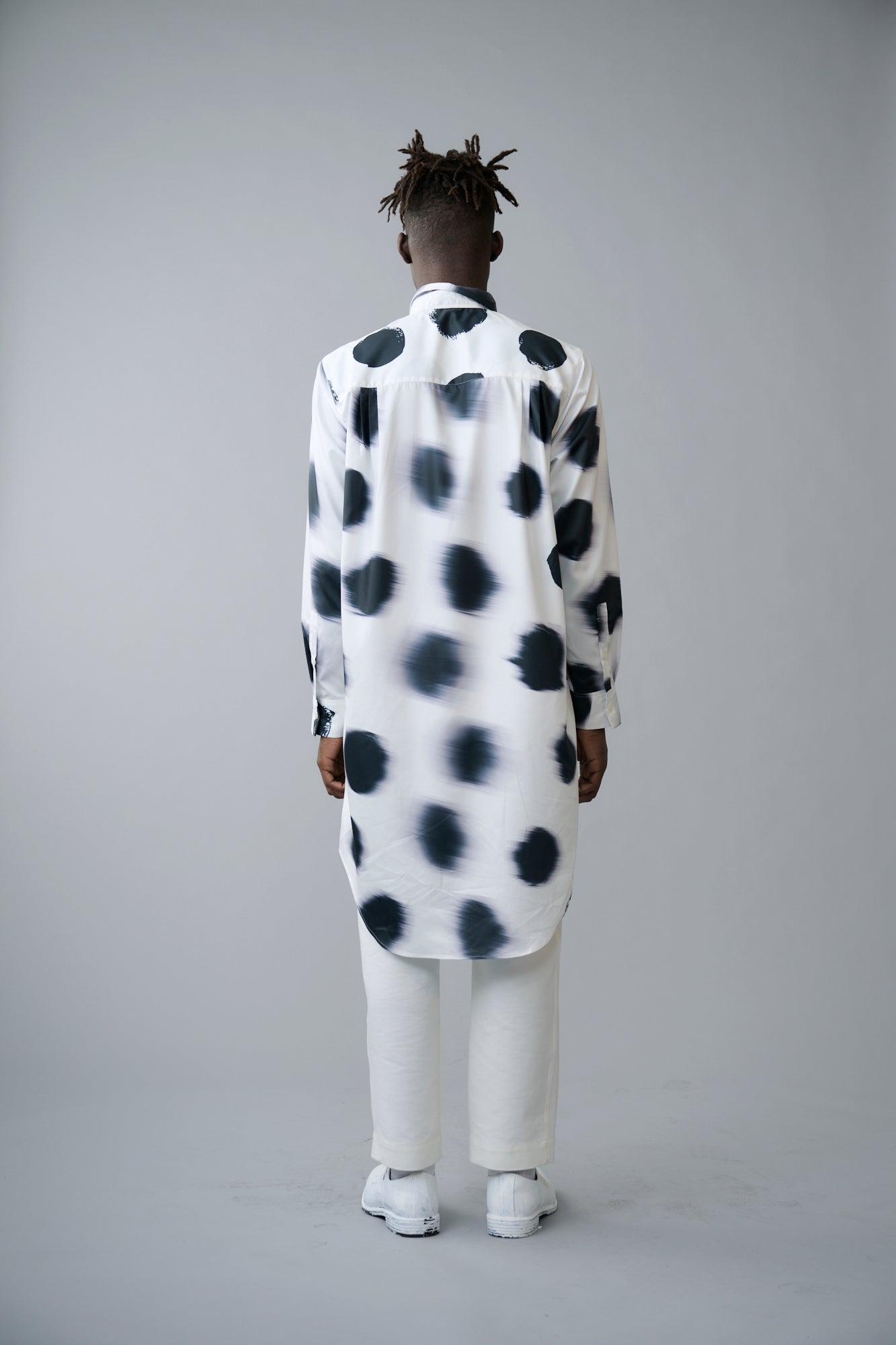 Unclear dot long shirt