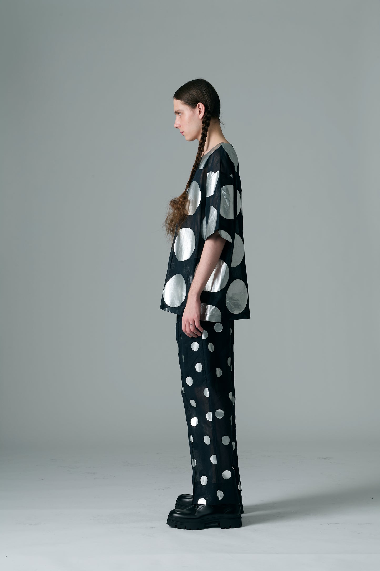 φ6inch dot Foil Print Tee BLACK