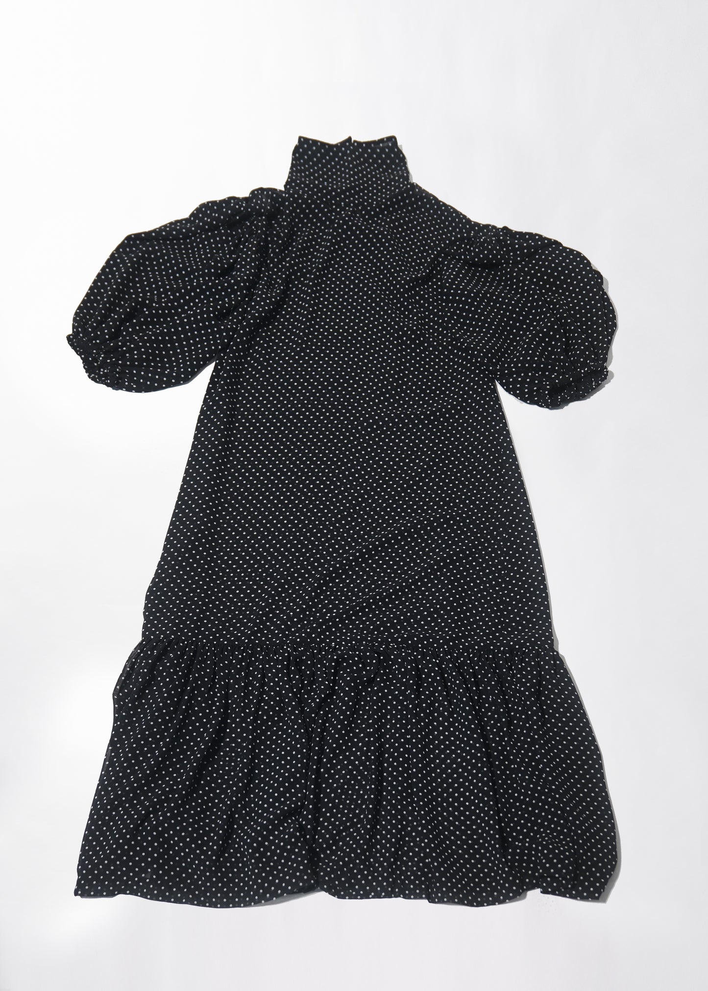 φ0.1 inch dots Layered Ballon Sleeve Dress BLACK