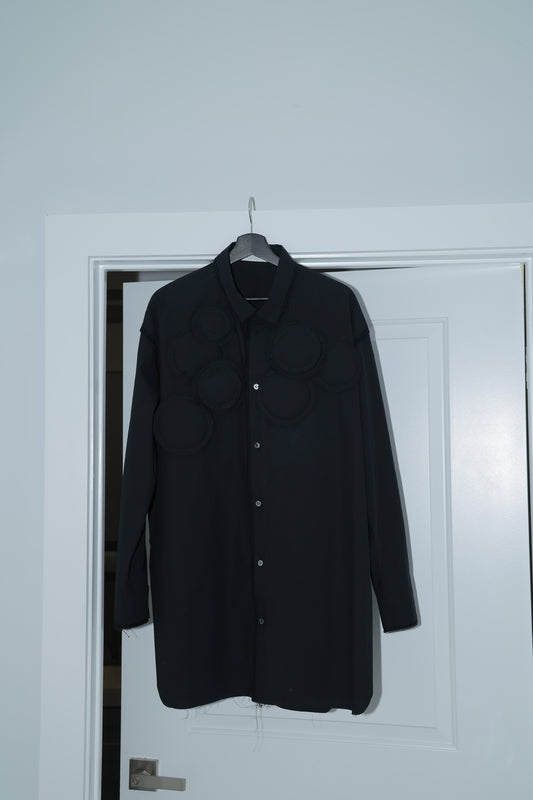 TEXTURED DOT MOTIF FRINGE SHIRT