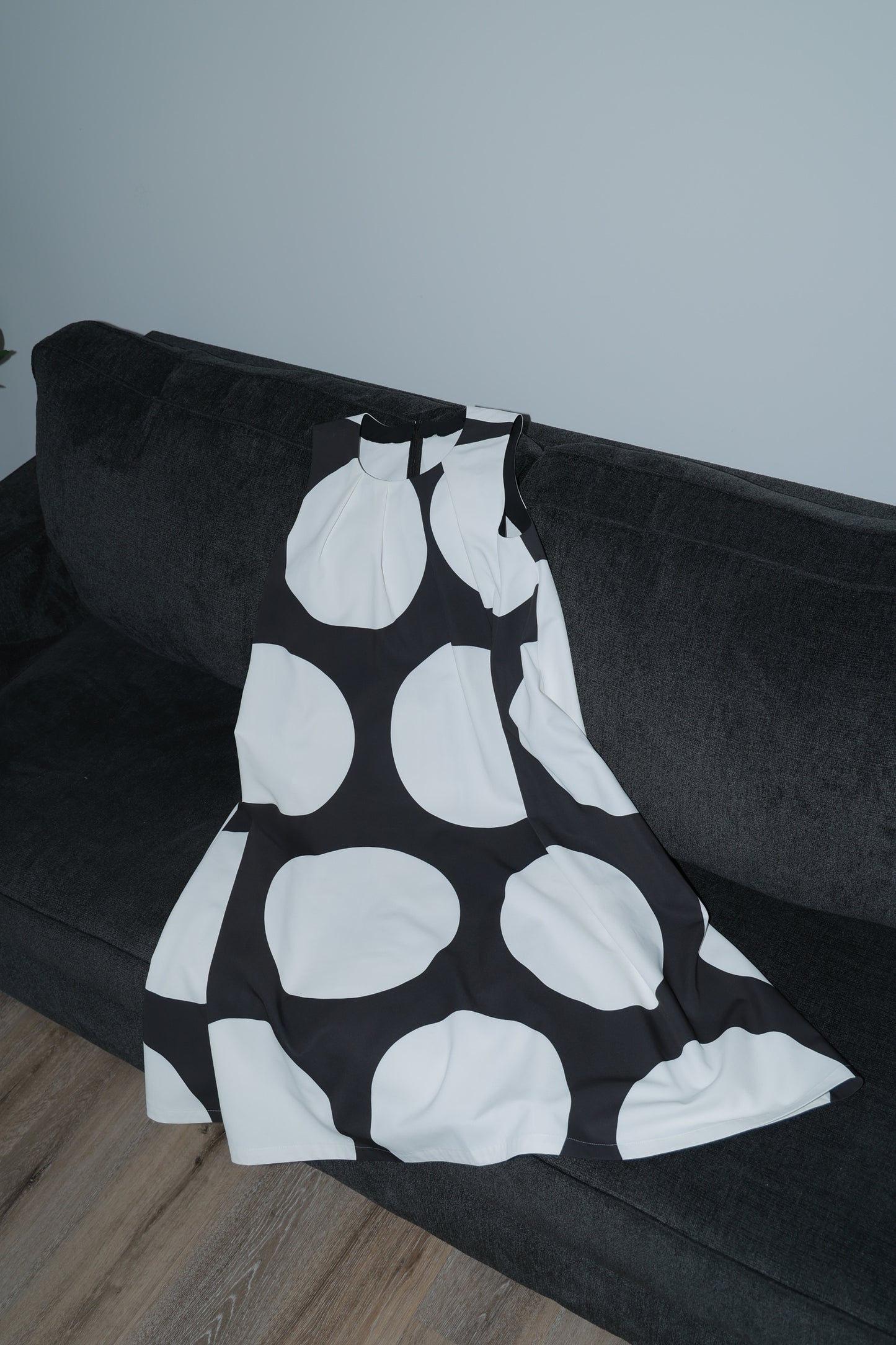 φ12inch dot Tuck Dress