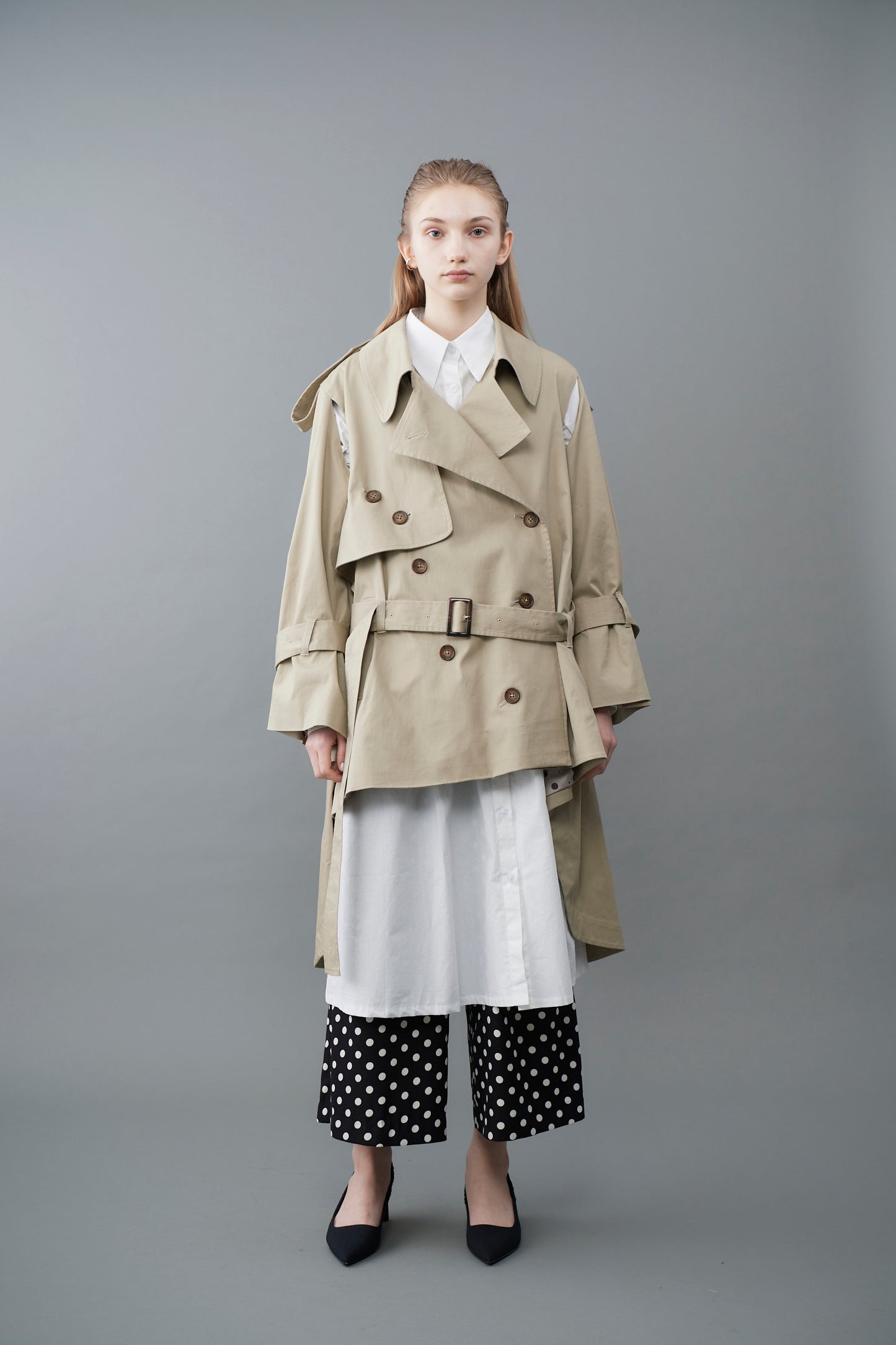 Random dot buttons Trench coat/BE