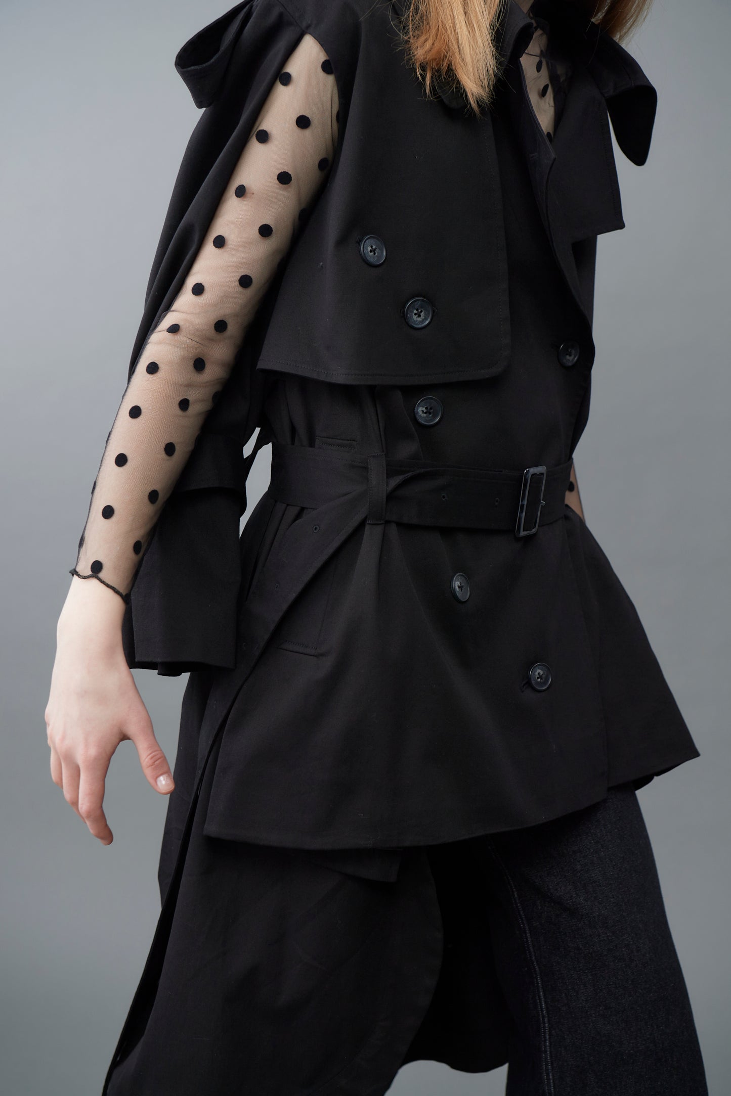 Random dot buttons Trench coat/BLK