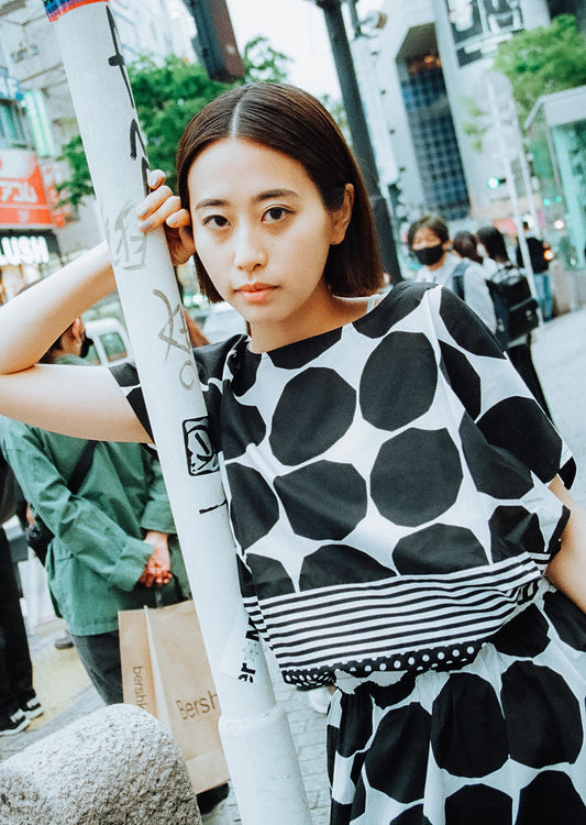 Crazy dots patterns printed short sleeves tops