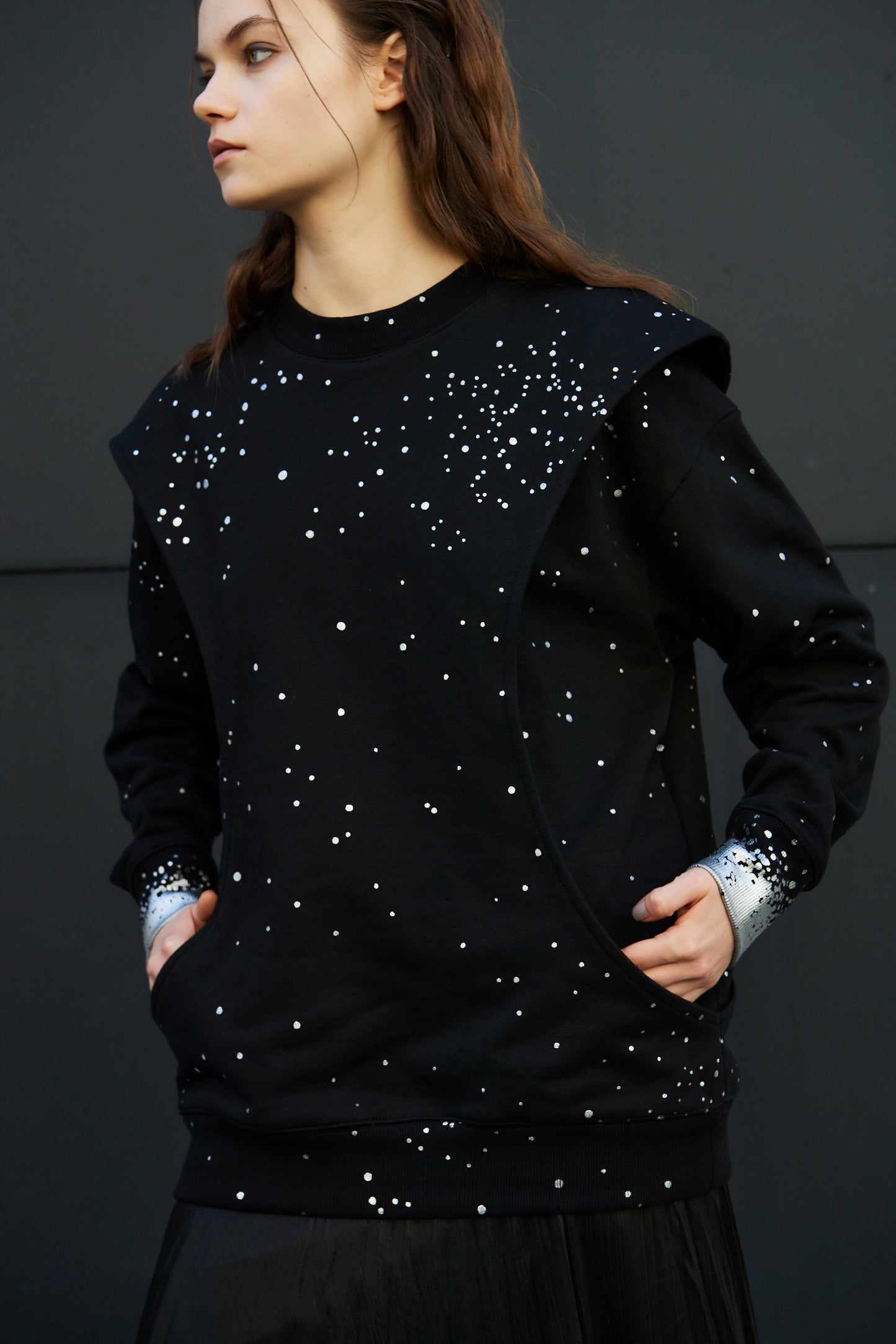 STARRY DOT SWEAT SHIRT