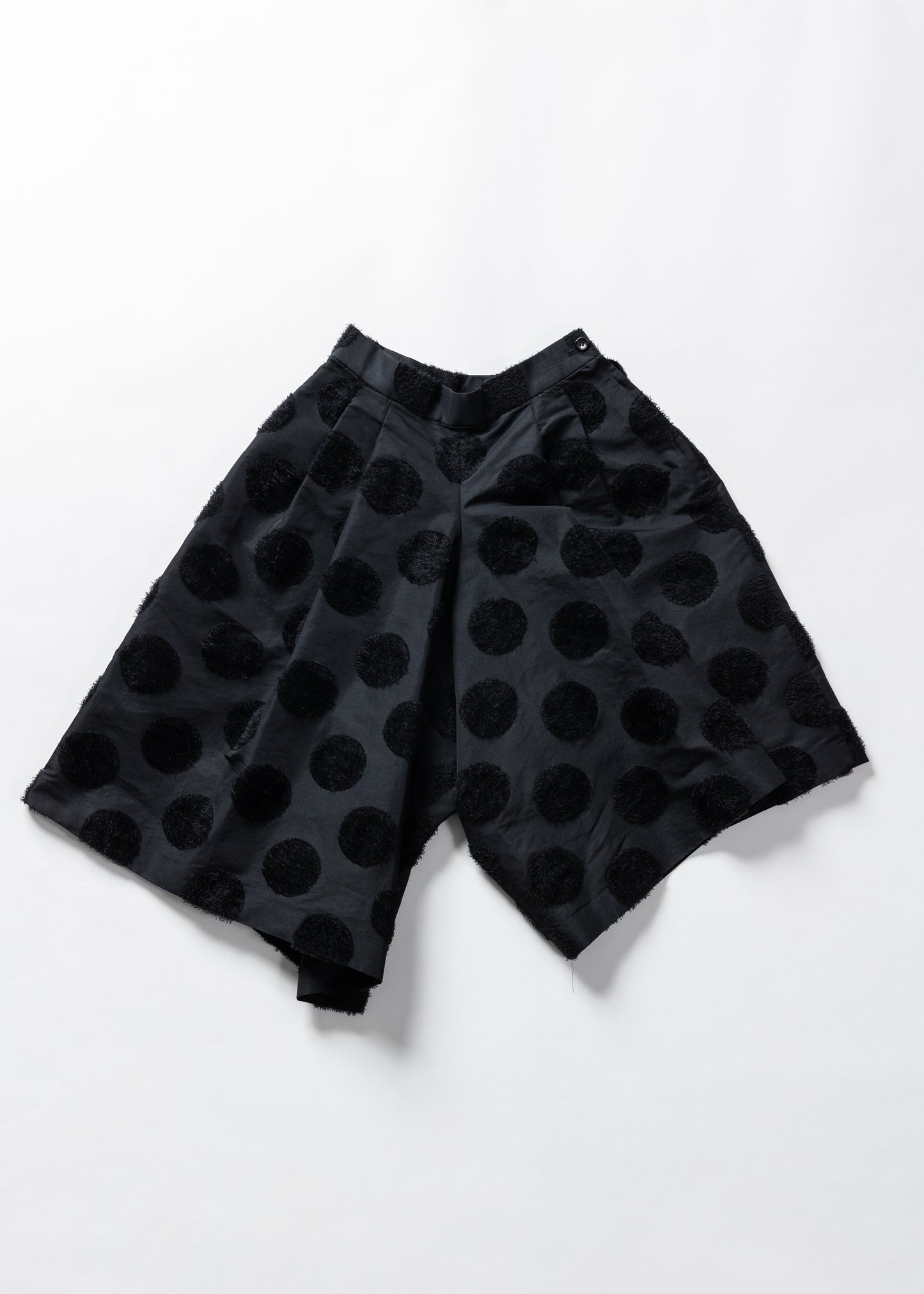 Dots half pants