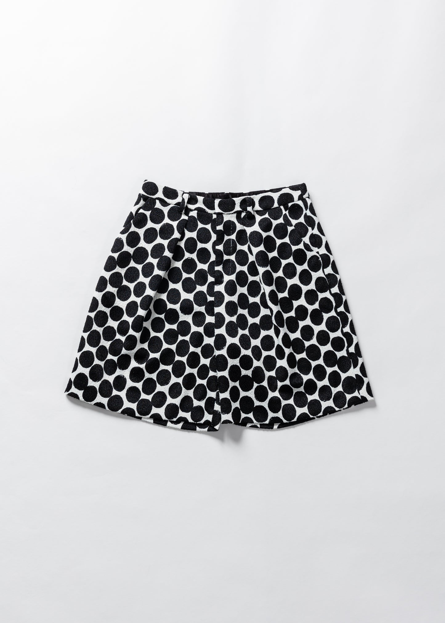 Dots short pants