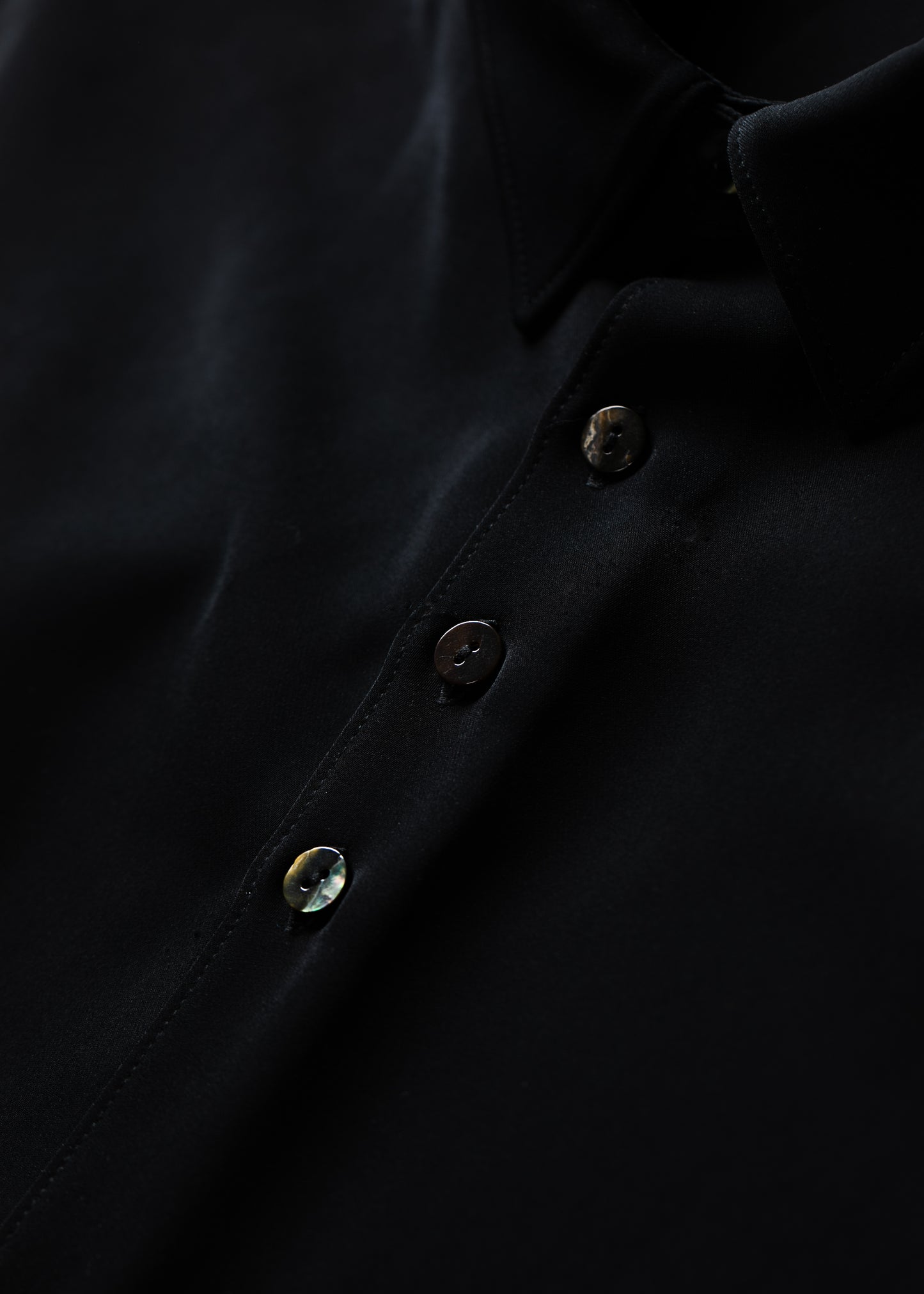 a dot Shirt/BLK