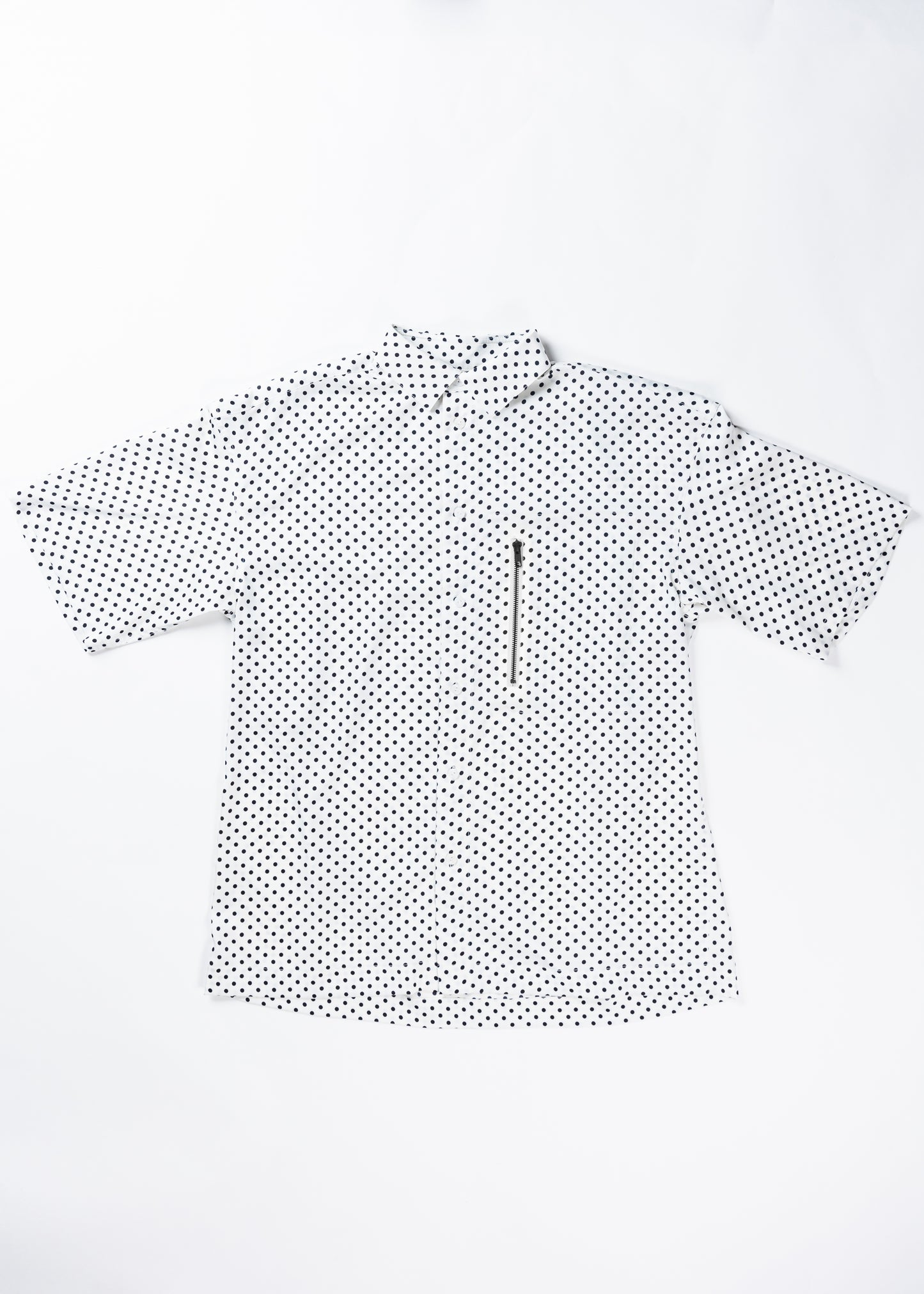 φ0.2 inch dot Zip Poket Half Sleeve Shirt