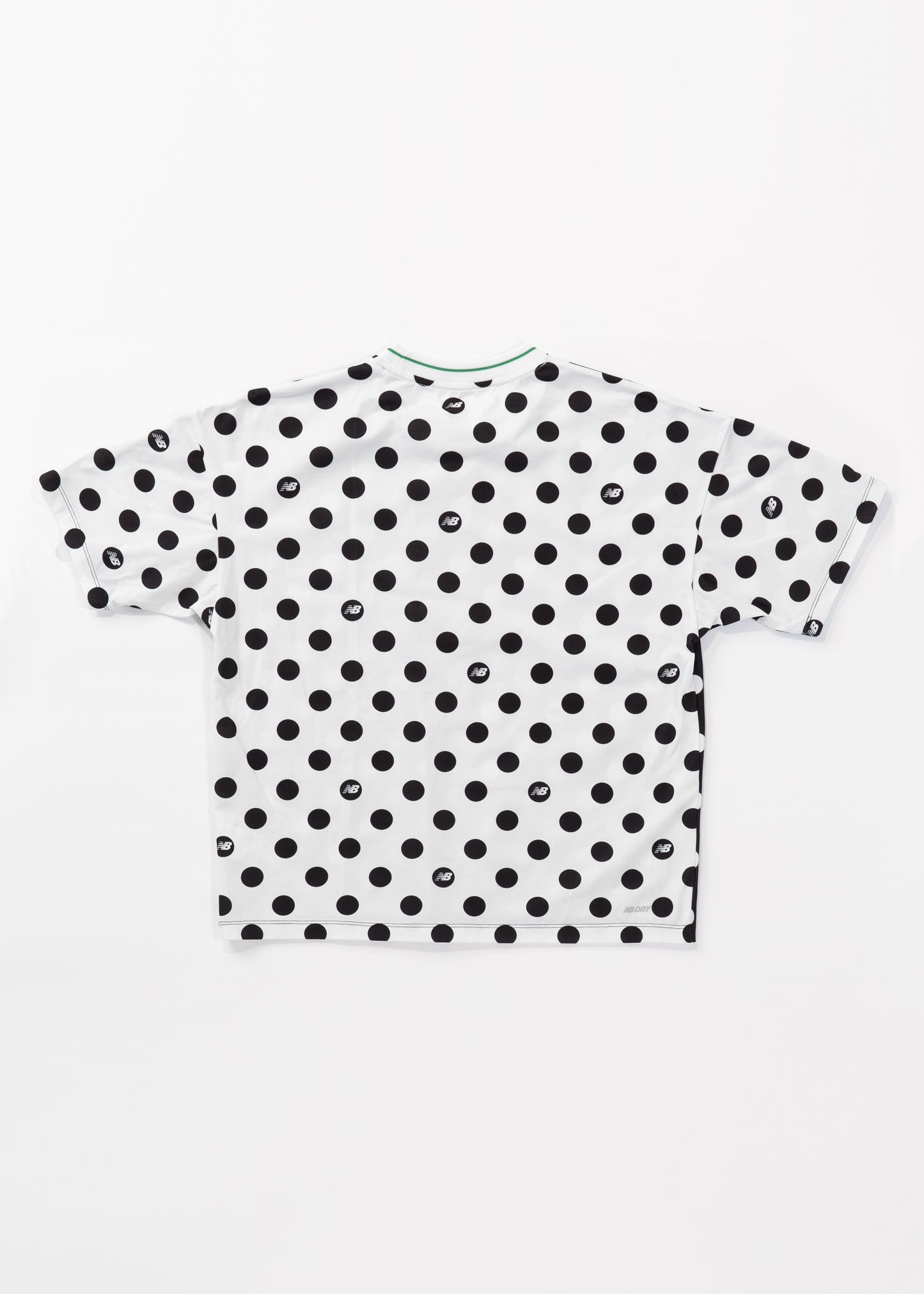 New Balance / Switching dots Tee