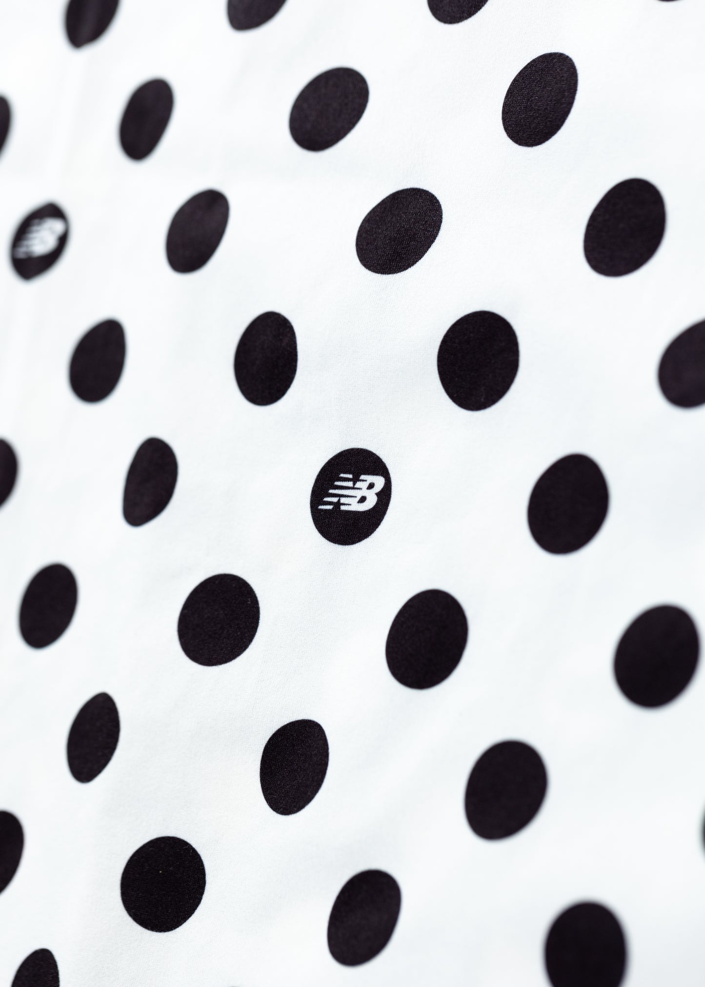 New Balance / Switching dots Tee