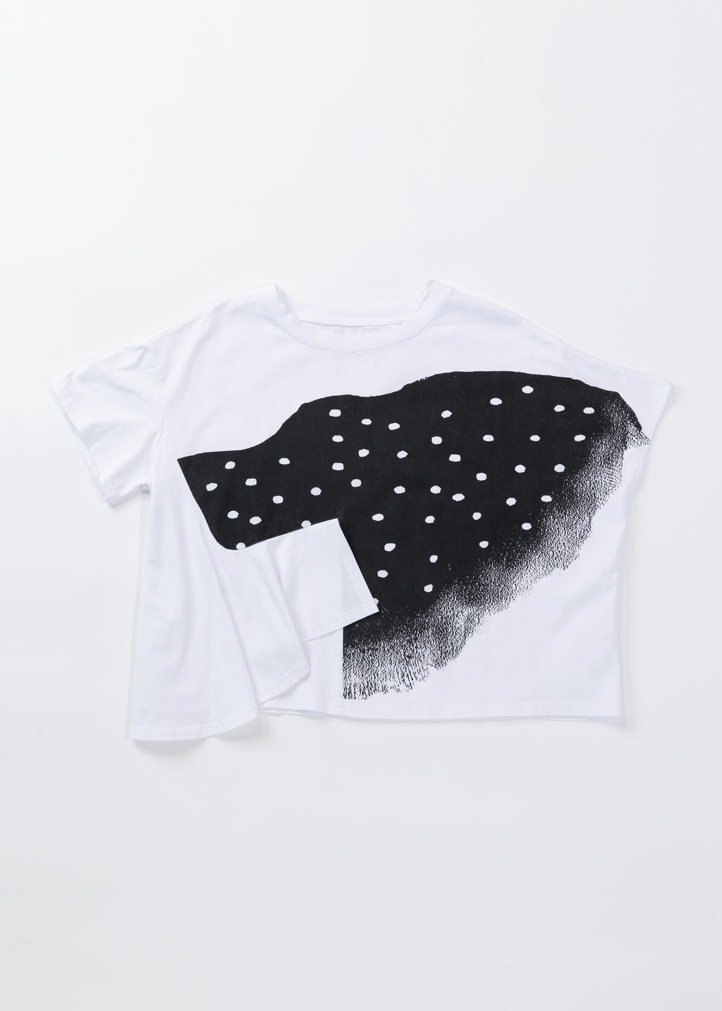 Deformation design Tee